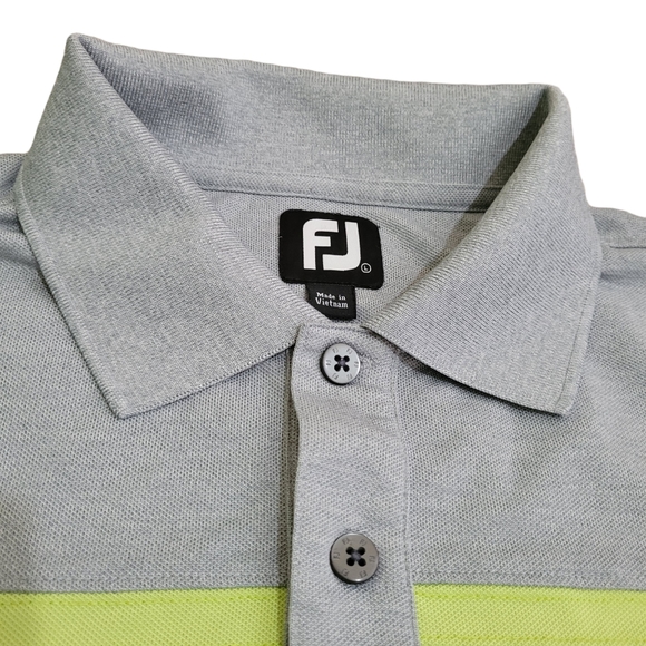 Footjoy mens golf polo size large. Fits like an XL - Picture 2 of 5